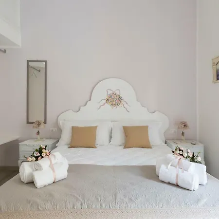 La Maison Romantique فندق مبيت وإفطار نابولي