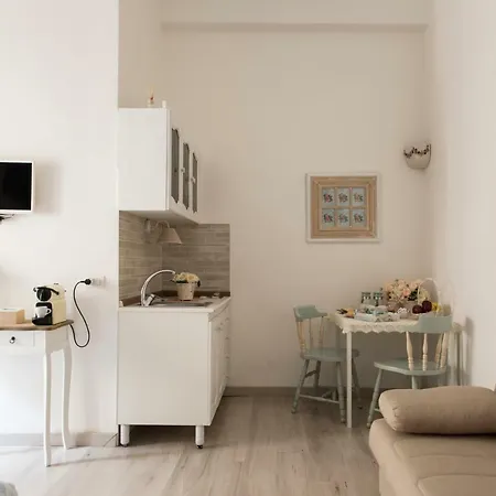 Bed & Breakfast La Maison Romantique *