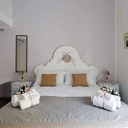 Bed and breakfast La Maison Romantique 4*