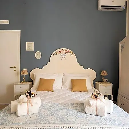 La Maison Romantique Bed and breakfast Nápoles